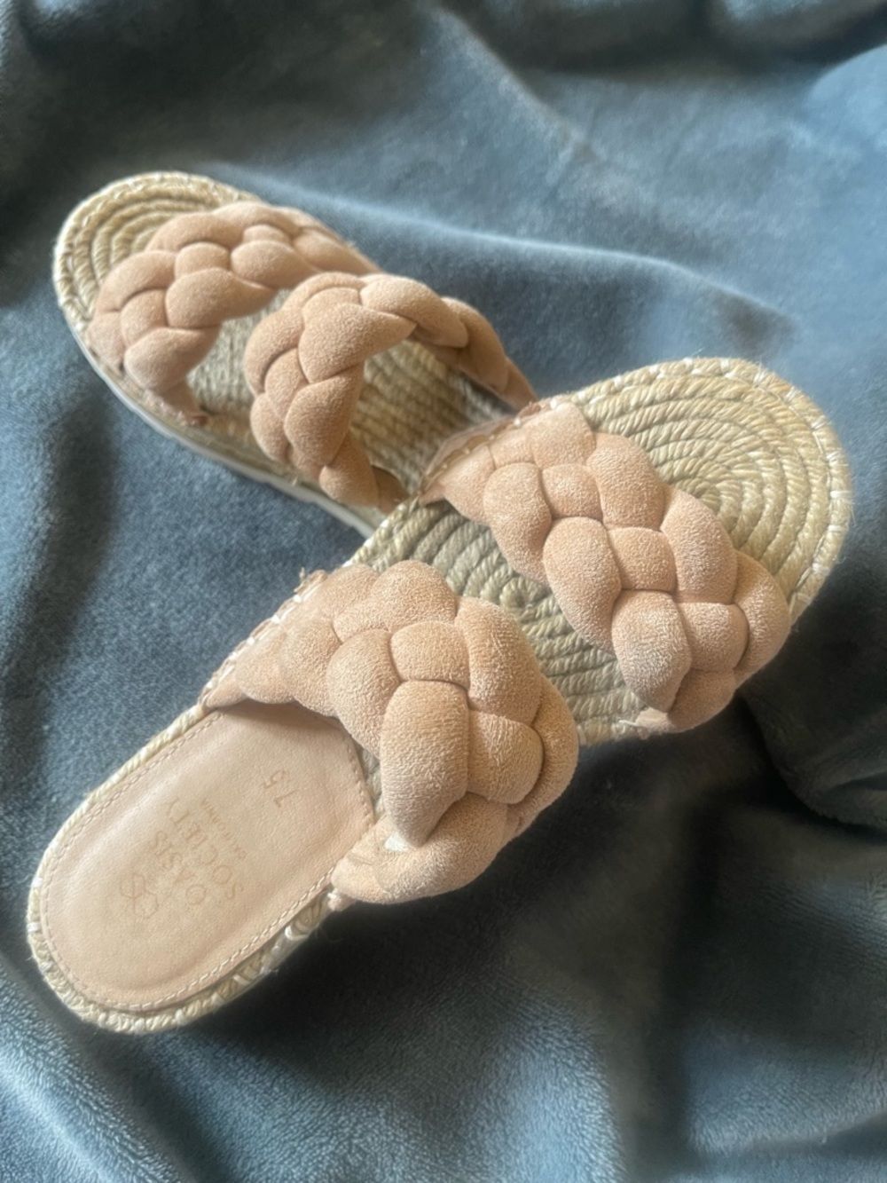 Oasis Society Women's Spring Rose Woven Natural Sandal Slide Size 7.5 Excellent!